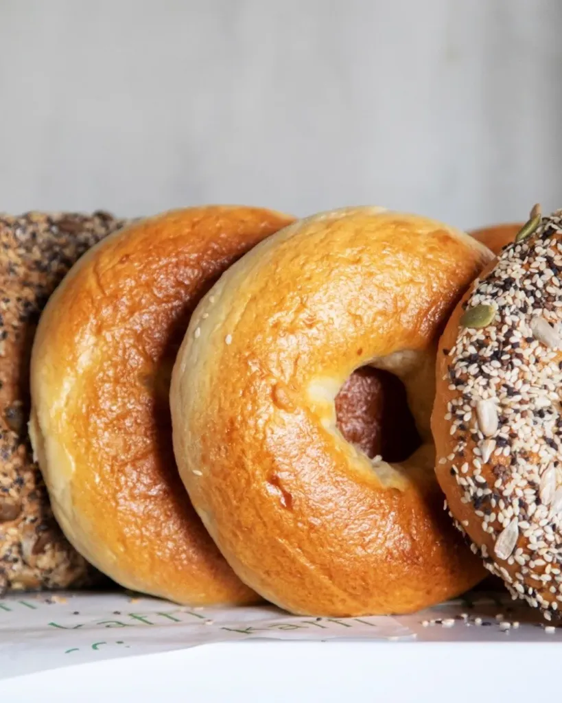 Bagel plain