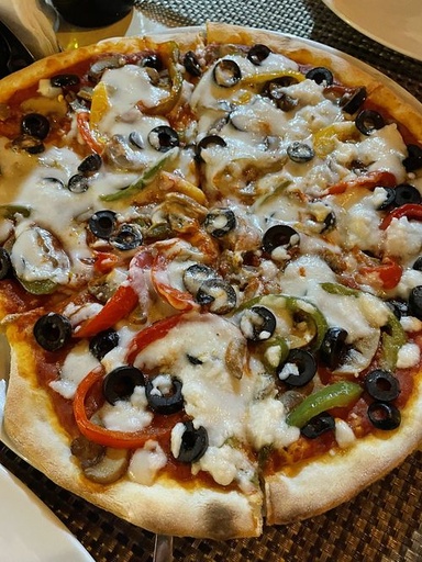 [Pizza Quattro Stagioni ] Pizza Quattro Stagioni 